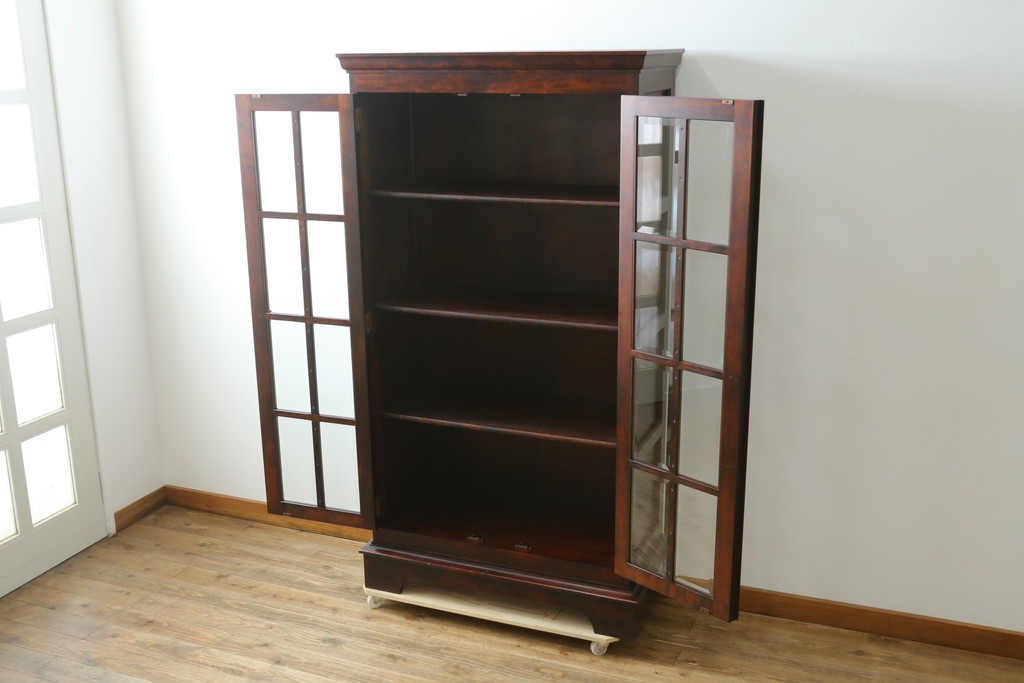 中古　美品　九州民芸家具　格子入りガラス扉が印象的な落ち着きのあるブックケース　定価約70万円　(R-085787)