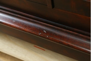 中古　美品　九州民芸家具　格子入りガラス扉が印象的な落ち着きのあるブックケース　定価約70万円　(R-085787)