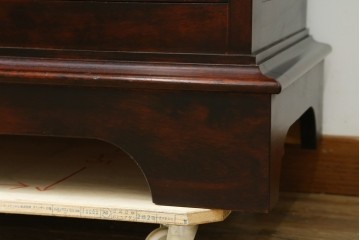 中古　美品　九州民芸家具　格子入りガラス扉が印象的な落ち着きのあるブックケース　定価約70万円　(R-085787)