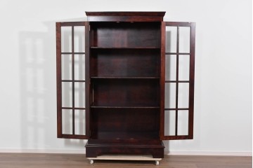 中古　美品　九州民芸家具　格子入りガラス扉が印象的な落ち着きのあるブックケース　定価約70万円　(R-085787)