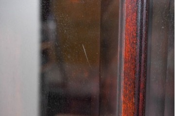 中古　美品　九州民芸家具　格子入りガラス扉が印象的な落ち着きのあるブックケース　定価約70万円　(R-085787)