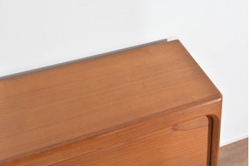 《台輪取り付け加工費込み》デンマークヴィンテージ　ベルンハルト・ペダーセン(Bernh.Pedersen&Son)社　チーク材　蛇腹タイプのシャッター扉が特徴のライティングビューロー　(R-085788)