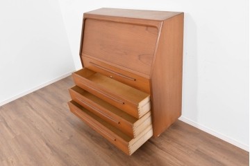 《台輪取り付け加工費込み》デンマークヴィンテージ　ベルンハルト・ペダーセン(Bernh.Pedersen&Son)社　チーク材　蛇腹タイプのシャッター扉が特徴のライティングビューロー　(R-085788)