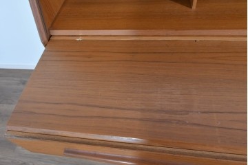 《台輪取り付け加工費込み》デンマークヴィンテージ　ベルンハルト・ペダーセン(Bernh.Pedersen&Son)社　チーク材　蛇腹タイプのシャッター扉が特徴のライティングビューロー　(R-085788)