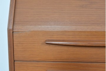 《台輪取り付け加工費込み》デンマークヴィンテージ　ベルンハルト・ペダーセン(Bernh.Pedersen&Son)社　チーク材　蛇腹タイプのシャッター扉が特徴のライティングビューロー　(R-085788)