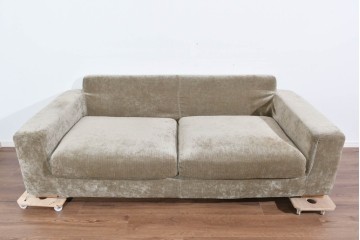 中古　美品　CRASH GATE(クラッシュゲート)　コーデュロイ生地のゆったりとした2.5人掛けソファ　(R-085794)