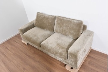 中古　美品　CRASH GATE(クラッシュゲート)　コーデュロイ生地のゆったりとした2.5人掛けソファ　(R-085794)