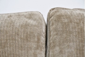 中古　美品　CRASH GATE(クラッシュゲート)　コーデュロイ生地のゆったりとした2.5人掛けソファ　(R-085794)