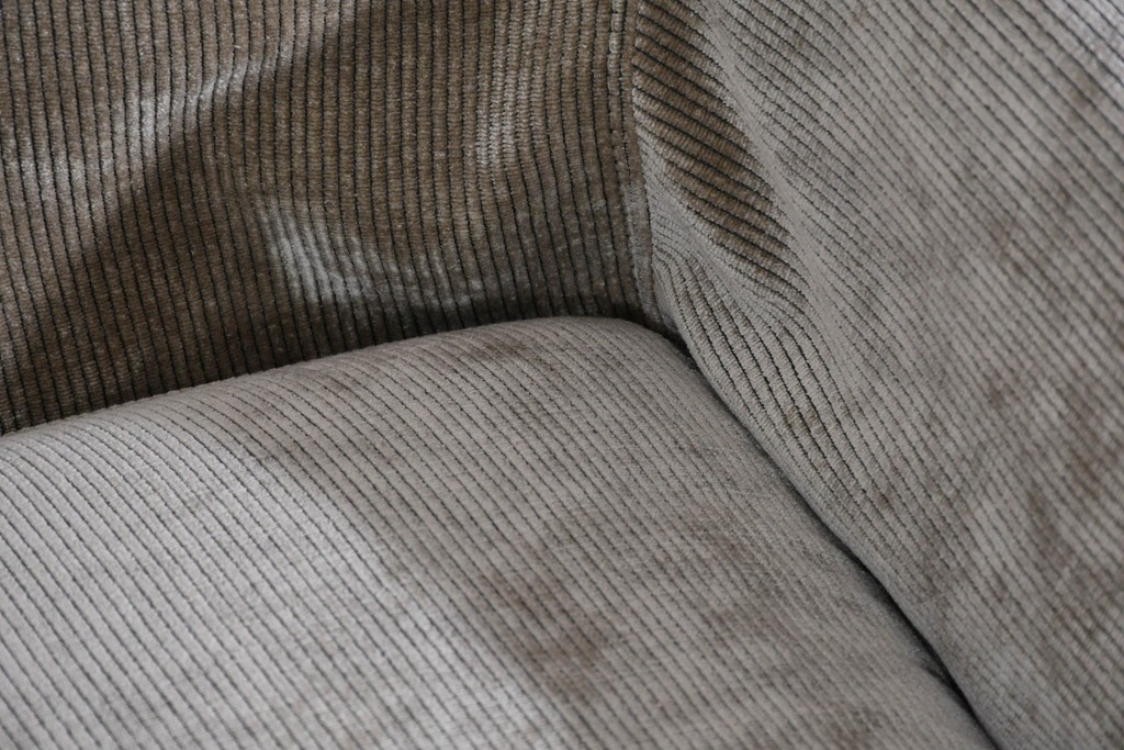 中古　美品　CRASH GATE(クラッシュゲート)　コーデュロイ生地のゆったりとした2.5人掛けソファ　(R-085794)