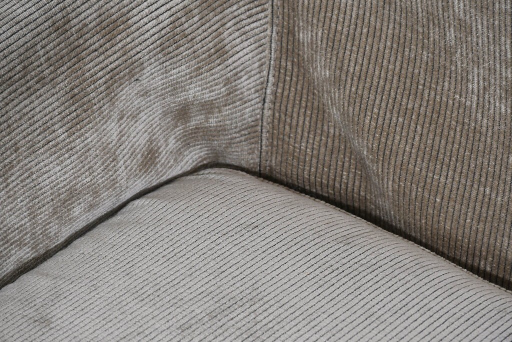 中古　美品　CRASH GATE(クラッシュゲート)　コーデュロイ生地のゆったりとした2.5人掛けソファ　(R-085794)