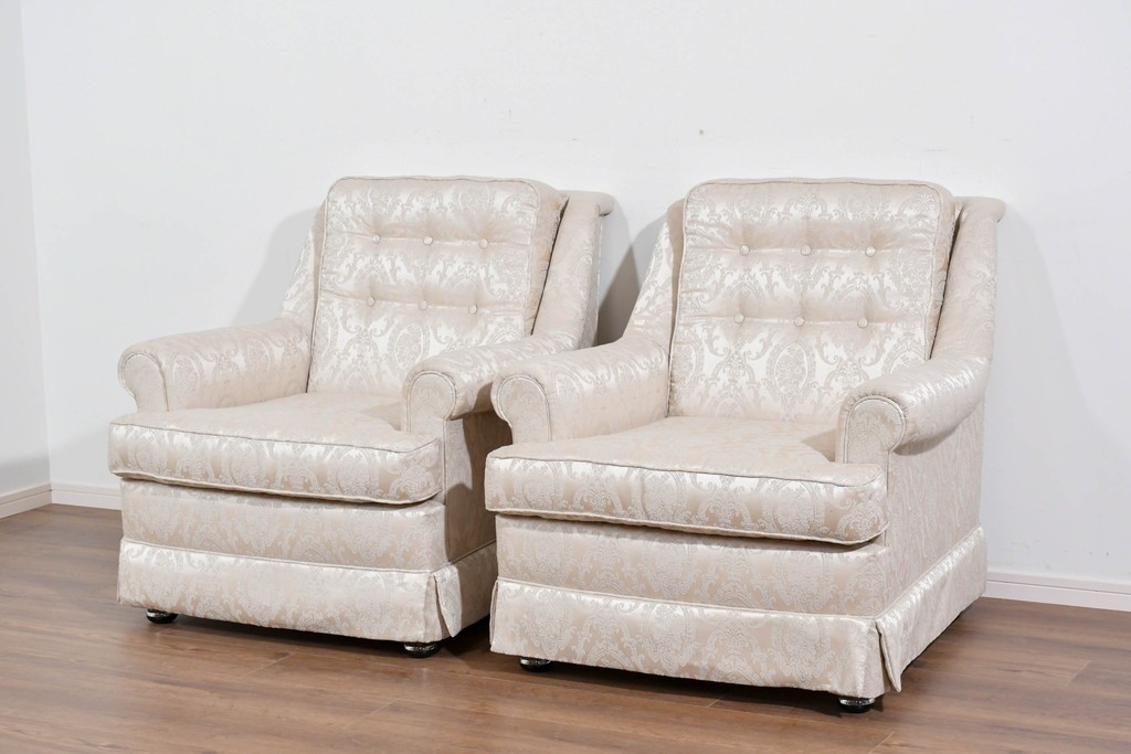 中古　超美品　特注品　国産職人手作り　某上場企業会長邸放出品　上品なダマスク織生地が華やかなドレクセル風の一人掛けソファ2脚　製作費(1脚)約50万円　(R-085796)