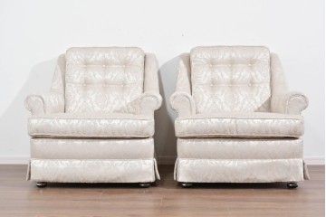 中古　超美品　特注品　国産職人手作り　某上場企業会長邸放出品　上品なダマスク織生地が華やかなドレクセル風の一人掛けソファ2脚　製作費(1脚)約50万円　(R-085796)