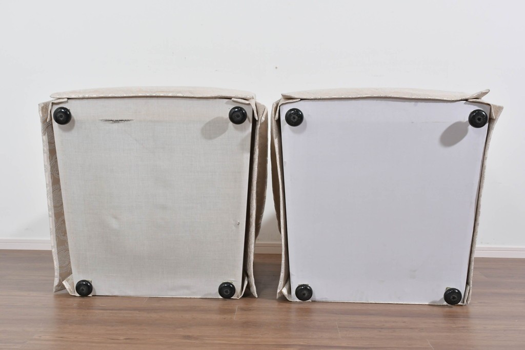 中古　超美品　特注品　国産職人手作り　某上場企業会長邸放出品　上品なダマスク織生地が華やかなドレクセル風の一人掛けソファ2脚　製作費(1脚)約50万円　(R-085796)