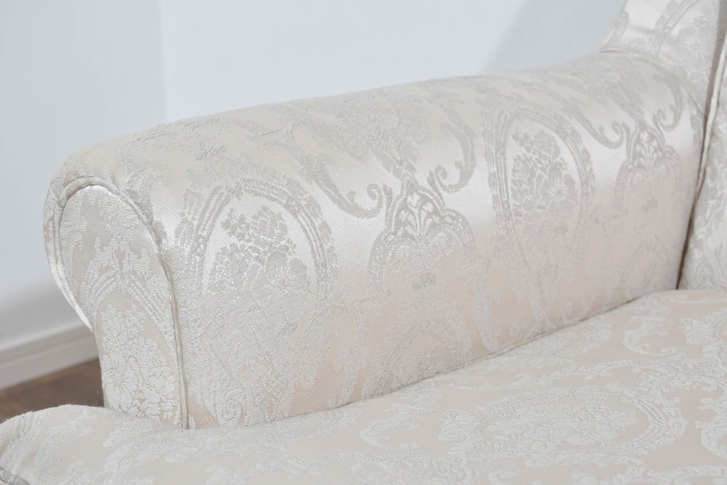 中古　超美品　特注品　国産職人手作り　某上場企業会長邸放出品　上品なダマスク織生地が華やかなドレクセル風の一人掛けソファ2脚　製作費(1脚)約50万円　(R-085796)