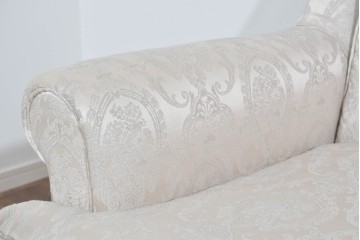 中古　超美品　特注品　国産職人手作り　某上場企業会長邸放出品　上品なダマスク織生地が華やかなドレクセル風の一人掛けソファ2脚　製作費(1脚)約50万円　(R-085796)