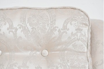 中古　超美品　特注品　国産職人手作り　某上場企業会長邸放出品　上品なダマスク織生地が華やかなドレクセル風の一人掛けソファ2脚　製作費(1脚)約50万円　(R-085796)