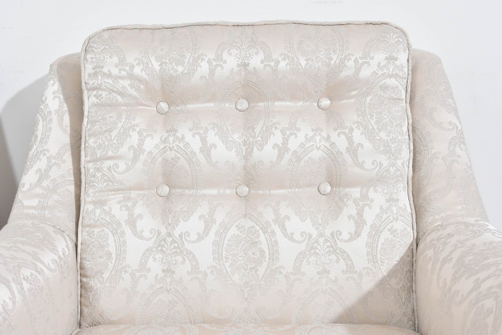 中古　超美品　特注品　国産職人手作り　某上場企業会長邸放出品　上品なダマスク織生地が華やかなドレクセル風の一人掛けソファ2脚　製作費(1脚)約50万円　(R-085796)