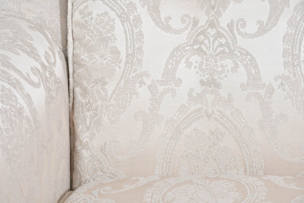 中古　超美品　特注品　国産職人手作り　某上場企業会長邸放出品　上品なダマスク織生地が華やかなドレクセル風の一人掛けソファ2脚　製作費(1脚)約50万円　(R-085796)