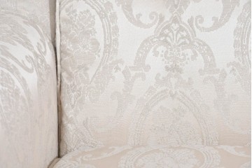 中古　超美品　特注品　国産職人手作り　某上場企業会長邸放出品　上品なダマスク織生地が華やかなドレクセル風の一人掛けソファ2脚　製作費(1脚)約50万円　(R-085796)