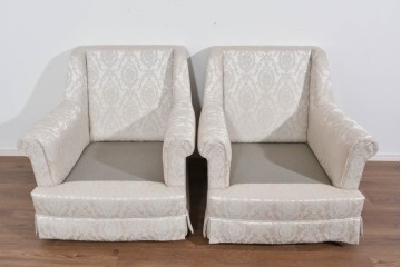 中古　超美品　特注品　国産職人手作り　某上場企業会長邸放出品　上品なダマスク織生地が華やかなドレクセル風の一人掛けソファ2脚　製作費(1脚)約50万円　(R-085796)