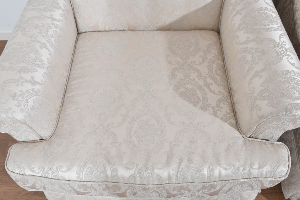 中古　超美品　特注品　国産職人手作り　某上場企業会長邸放出品　上品なダマスク織生地が華やかなドレクセル風の一人掛けソファ2脚　製作費(1脚)約50万円　(R-085796)