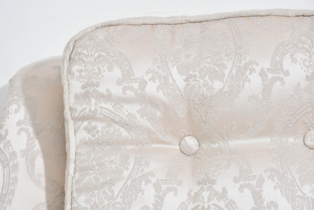 中古　超美品　特注品　国産職人手作り　某上場企業会長邸放出品　上品なダマスク織生地が華やかなドレクセル風の一人掛けソファ2脚　製作費(1脚)約50万円　(R-085796)