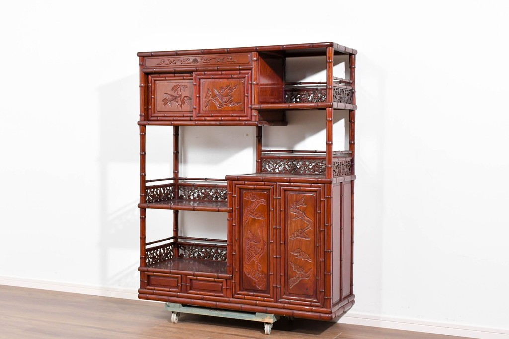 和製ヴィンテージ　上手物!!　花梨(カリン)材　繊細な彫刻が美しい茶棚　(R-085800)