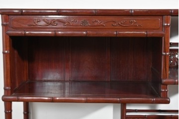 和製ヴィンテージ　上手物!!　花梨(カリン)材　繊細な彫刻が美しい茶棚　(R-085800)