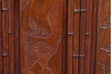 和製ヴィンテージ　上手物!!　花梨(カリン)材　繊細な彫刻が美しい茶棚　(R-085800)