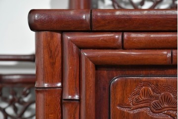 和製ヴィンテージ　上手物!!　花梨(カリン)材　繊細な彫刻が美しい茶棚　(R-085800)