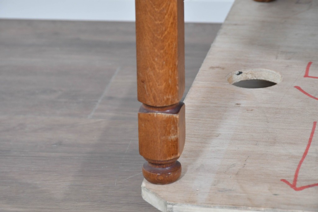 和製ヴィンテージ　オーク材　木肌が美しく上品な片袖机　(R-085801)