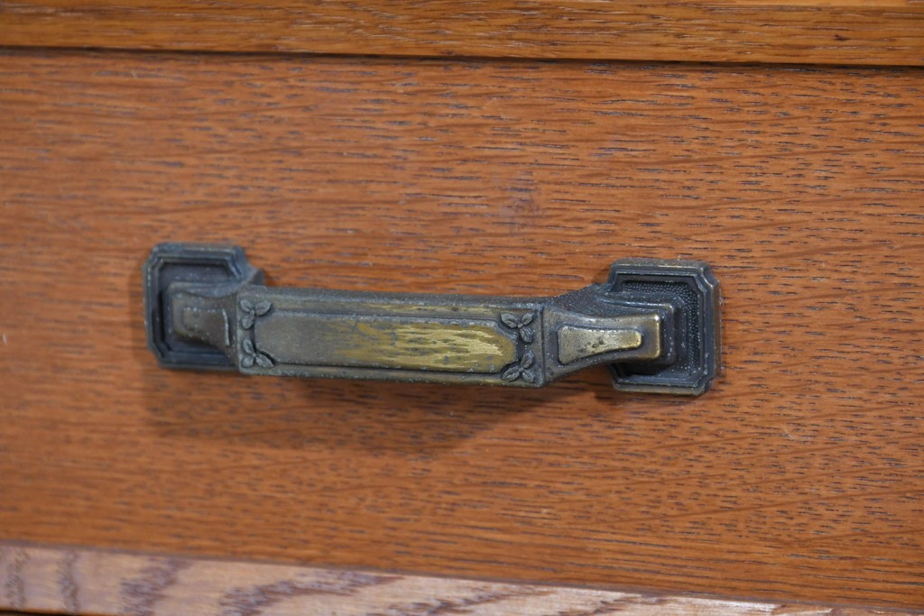 和製ヴィンテージ　オーク材　木肌が美しく上品な片袖机　(R-085801)