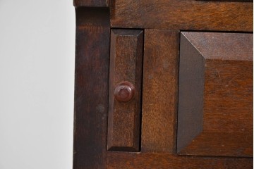 中古　松本民芸家具　A型座ビューロー　重厚な意匠のライティングビューロー　定価約30万円　(R-085802)