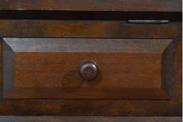 中古　松本民芸家具　A型座ビューロー　重厚な意匠のライティングビューロー　定価約30万円　(R-085802)