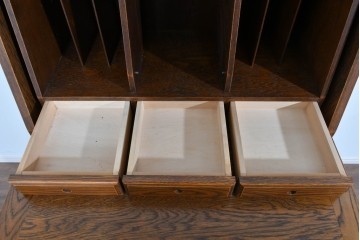 中古　美品　三越家具(現カントリーハウス)　Brugge(ブルージュ)　木目が美しいライティングビューロー　定価約37万円　(R-085803)