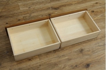 中古　希少な廃番品　吉川商事(D&A YOSHIKAWA)　モック工芸　葡萄園シリーズの引き出し付きブックシェルフ　(R-085805)