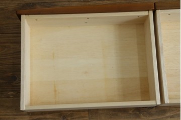 中古　希少な廃番品　吉川商事(D&A YOSHIKAWA)　モック工芸　葡萄園シリーズの引き出し付きブックシェルフ　(R-085805)