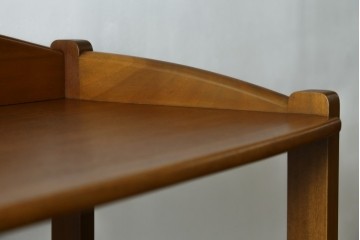 中古　希少な廃番品　吉川商事(D&A YOSHIKAWA)　モック工芸　葡萄園シリーズの引き出し付きブックシェルフ　(R-085805)