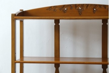 中古　希少な廃番品　吉川商事(D&A YOSHIKAWA)　モック工芸　葡萄園シリーズの引き出し付きブックシェルフ　(R-085805)
