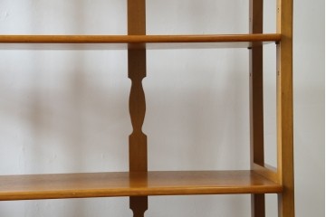 中古　希少な廃番品　吉川商事(D&A YOSHIKAWA)　モック工芸　葡萄園シリーズの引き出し付きブックシェルフ　(R-085805)