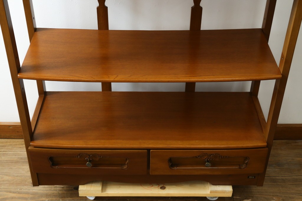 中古　希少な廃番品　吉川商事(D&A YOSHIKAWA)　モック工芸　葡萄園シリーズの引き出し付きブックシェルフ　(R-085805)