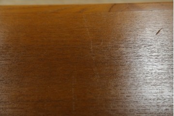 中古　希少な廃番品　吉川商事(D&A YOSHIKAWA)　モック工芸　葡萄園シリーズの引き出し付きブックシェルフ　(R-085805)