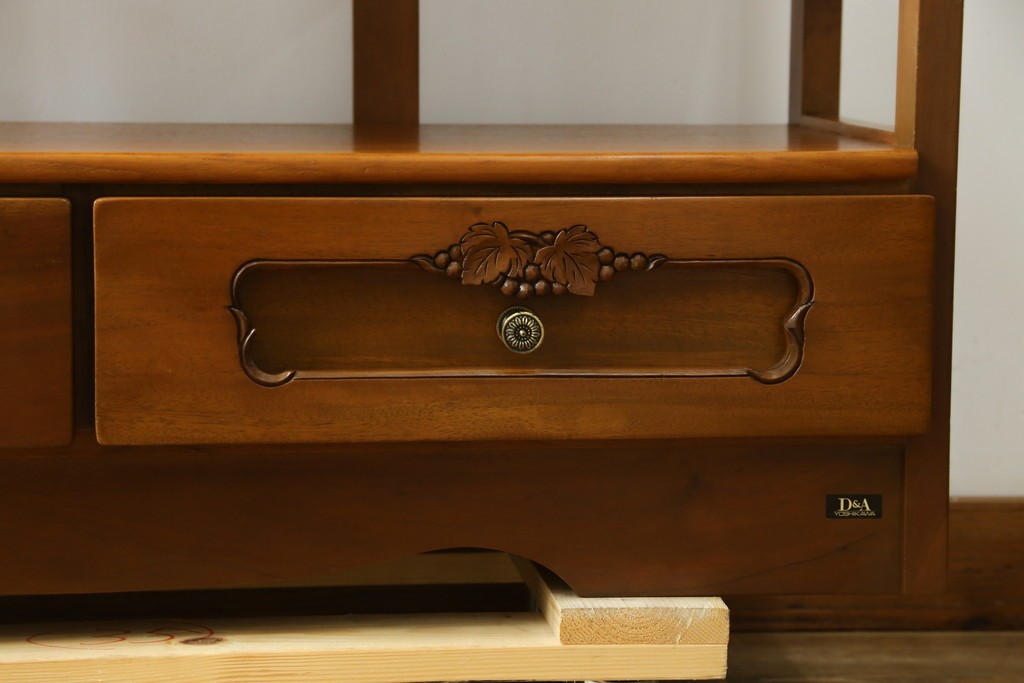 中古　希少な廃番品　吉川商事(D&A YOSHIKAWA)　モック工芸　葡萄園シリーズの引き出し付きブックシェルフ　(R-085805)