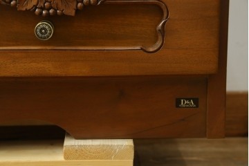 中古　希少な廃番品　吉川商事(D&A YOSHIKAWA)　モック工芸　葡萄園シリーズの引き出し付きブックシェルフ　(R-085805)