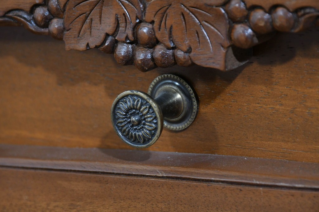 中古　希少な廃番品　吉川商事(D&A YOSHIKAWA)　モック工芸　葡萄園シリーズの引き出し付きブックシェルフ　(R-085805)