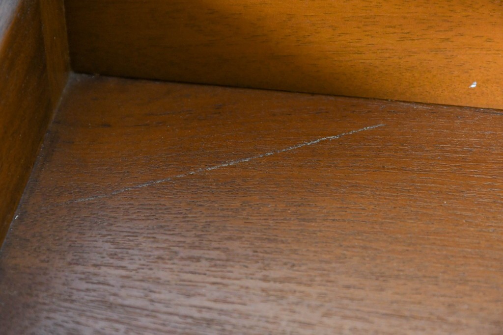 中古　希少な廃番品　吉川商事(D&A YOSHIKAWA)　モック工芸　葡萄園シリーズの引き出し付きブックシェルフ　(R-085805)