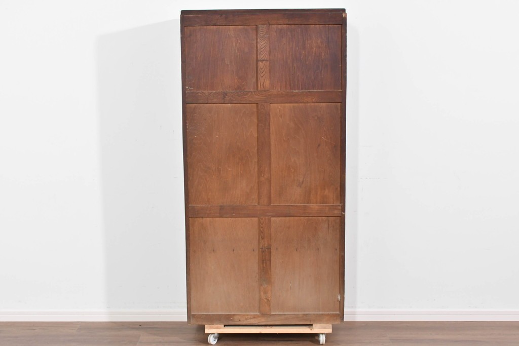 和製アンティーク　タモ材　迫力のある杢目と透かし彫りが魅力のブックケース　(R-085806)