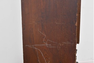 和製アンティーク　タモ材　迫力のある杢目と透かし彫りが魅力のブックケース　(R-085806)