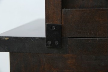 中古　美品　松本民芸家具　格子戸の意匠が上品なA型食器棚　定価約66万円　(R-085808)