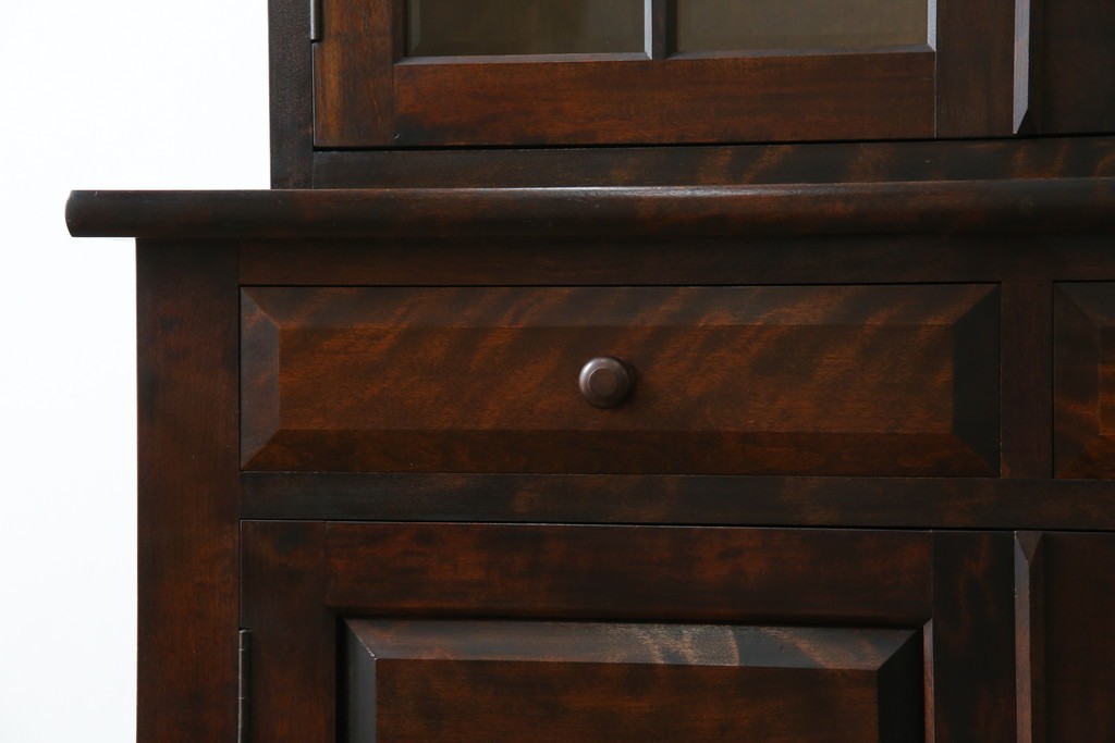 中古　美品　松本民芸家具　格子戸の意匠が上品なA型食器棚　定価約66万円　(R-085808)